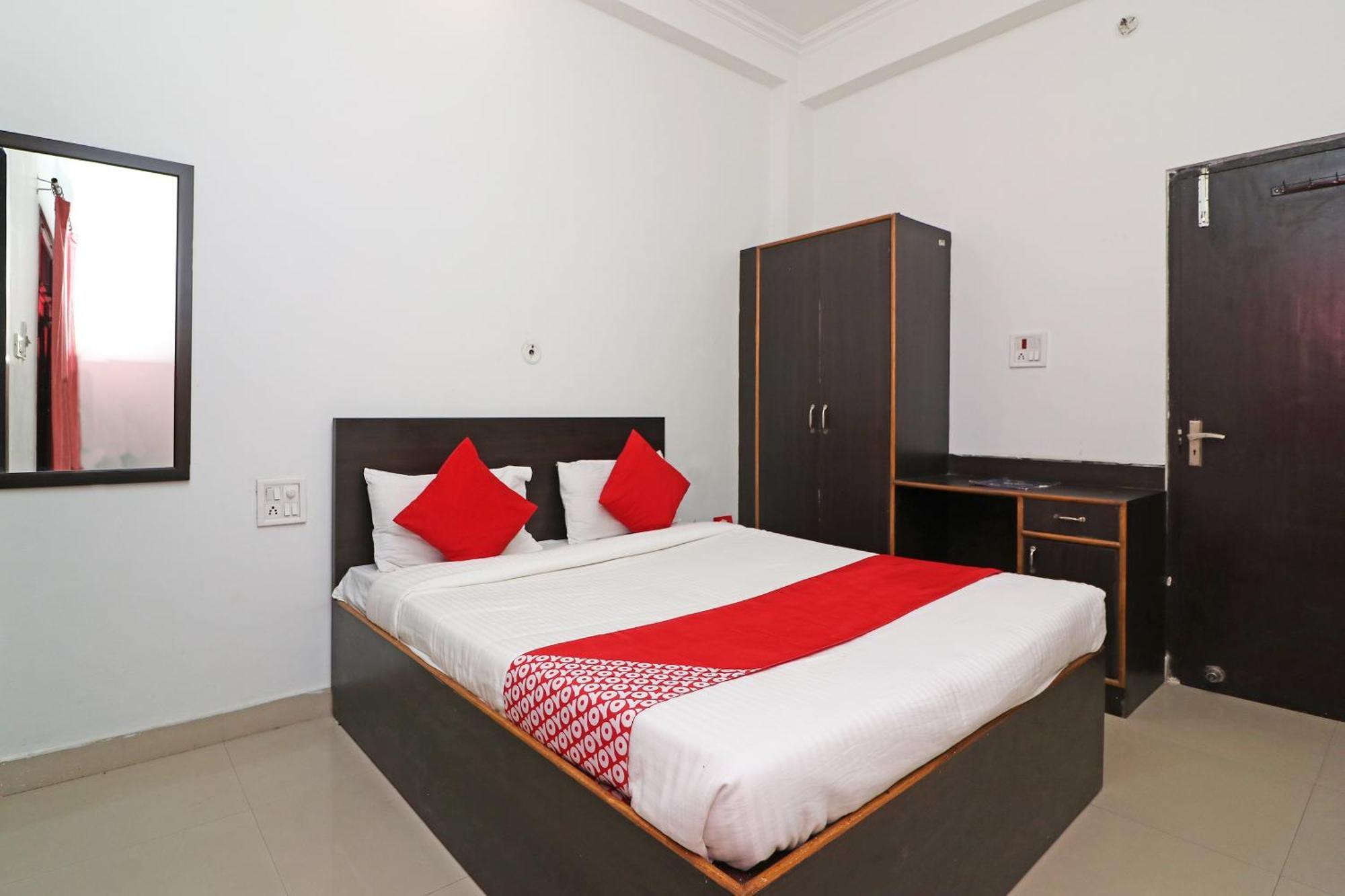Hotel O Mid Town Ojus Tower Rudrapur Экстерьер фото
